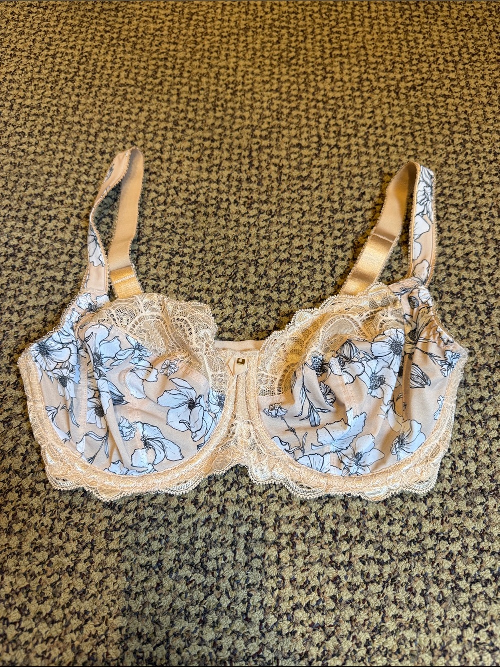Fantasie Beige Bra with white Floral Print and Lace Trim- 30E